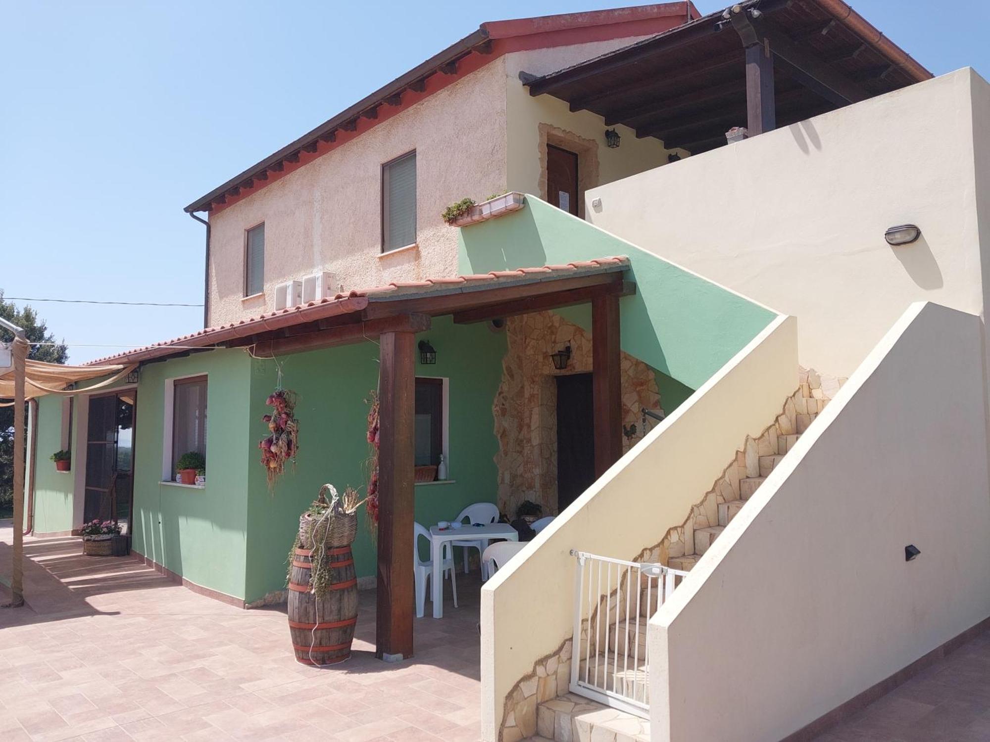 Bentu e Sole Villa Fertilia Bagian luar foto